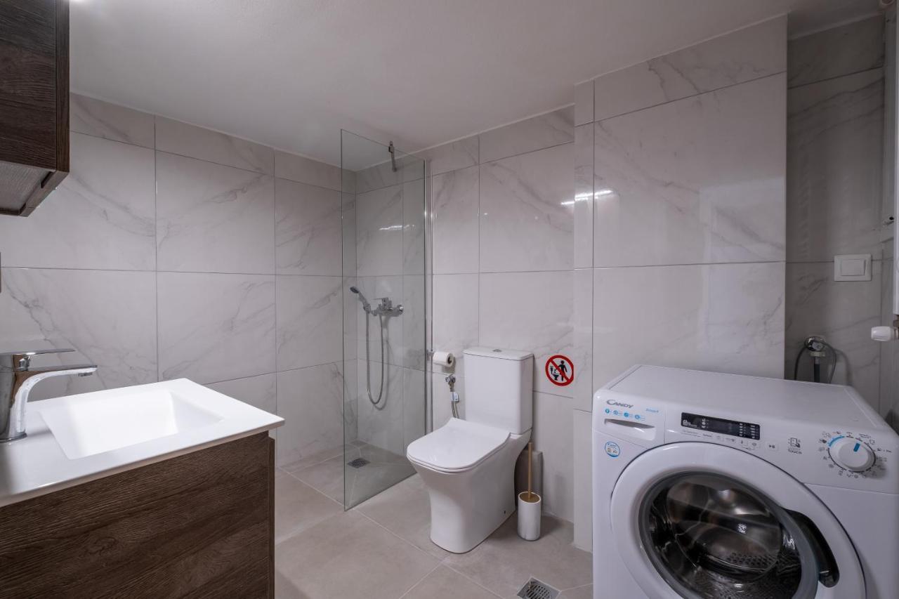 Apartment Sokos Residence, 1' Walk From Aghios Ioannis Metro Athen
